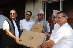 सुन्दरहरैचा नगरपालिकालाई प्याब्सन नगरद्वारा सामाग्री हस्तान्तरण