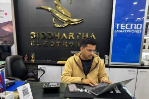 स्वदेशमै उद्यम गरी सफल बनेका दिपेन्द्र पौदार : “किन्नौँ सबै, सिद्धार्थ इलेक्ट्रोनिक्समै”