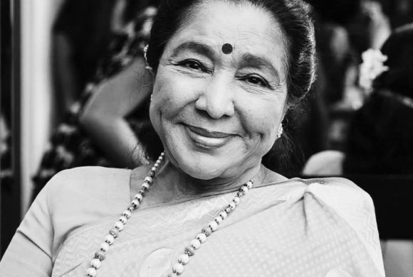 प्रख्यात गायिका आशा भोसलेको निधन
