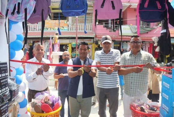 सलकपुरमा ‘यारोन यादिरा फुटवेयर कलेक्सन (सलकपुर जुत्ता घर)’ सञ्चालनमा