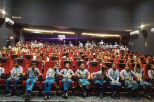 बाल सदन एकेडेमीका विद्यार्थीले हेरे ‘रोल नं. १’