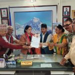 कोसी प्रदेशका स्रष्टाहरूले सामाजिक विकास मन्त्रीलाई गराए ध्यानाकर्षण