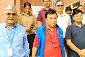 जडीबुटी अनुसन्धान र औषधि उत्पादनमा जोड दिन मन्त्री पुनको आग्रह